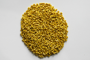 Hạt nhựa PP vàng - Công Ty TNHH Sản Xuất Hạt Nhựa Và Bao Bì TATA